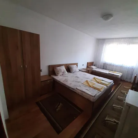 за гости петрови 招待所 2*