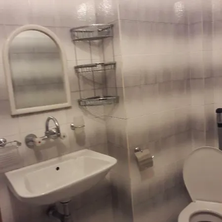 Pensjonat Стаи За Гости Петрови Primorsko