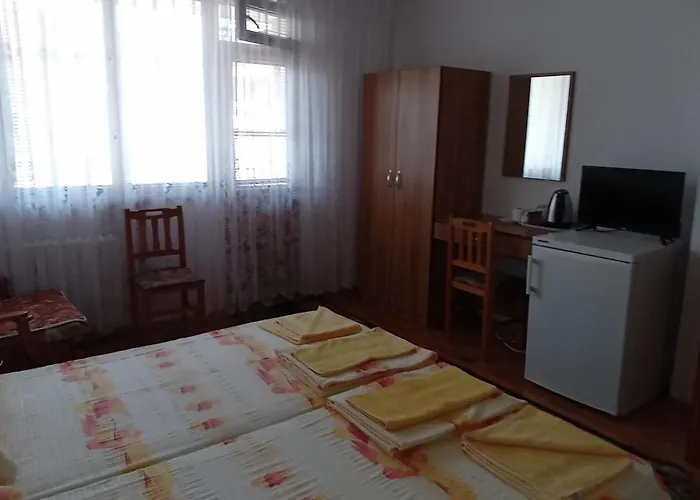 за гости петрови 2* Primorsko