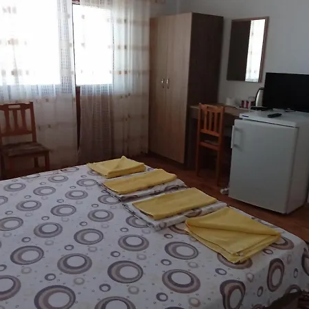 за гости петрови Maison d'hôtes 2*