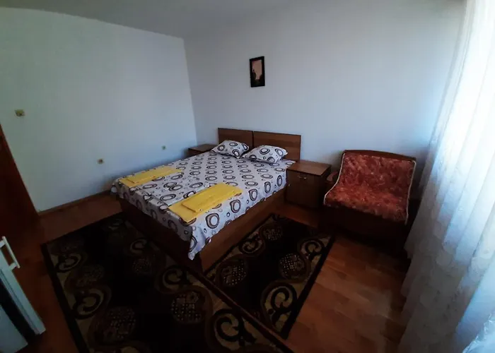 Affittacamere за гости петрови 2*